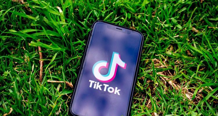 TikTok直播是否需要拉专线（探讨TikTok直播的网络连接方式与要求）