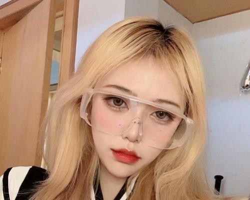 快手搜美女关键词怎么用？有哪些有效的搜索技巧？